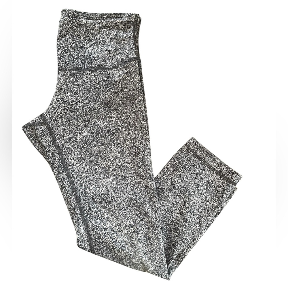 Lululemon Leggings Women’s size 4 Gray Black Wunder Under Crop Yoga